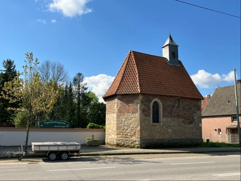 St. Bartholomäus Kapelle - Wohnung kaufen in Bochum - Moderner Wohnkomfort auf ca. 91 m² im 1. OG mit Aufzug, Sonnenbalkon und Ausblick ins Grüne 