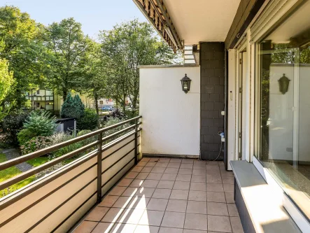 Balkon - Wohnung kaufen in Essen - Wohnglück auf ca. 109 m² mit Süd-Balkon: geräumige 4,5-Raum-Wohnung in ruhiger Lage