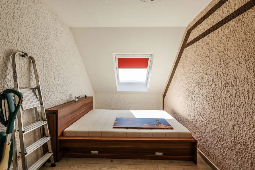 Schlafzimmer Einliegerwohnung DG