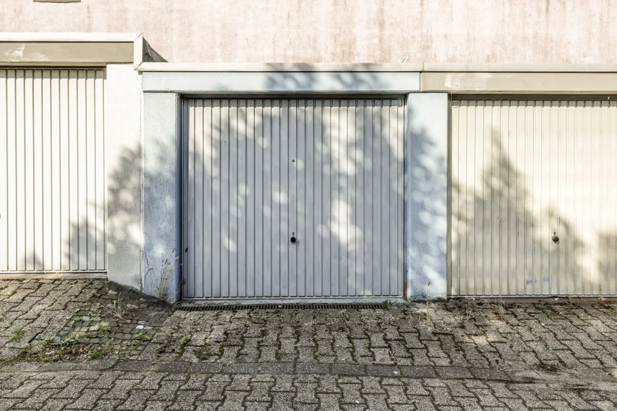 Garage auf dem Garagenhof