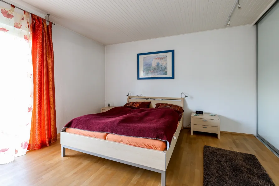 Schlafzimmer (OG)