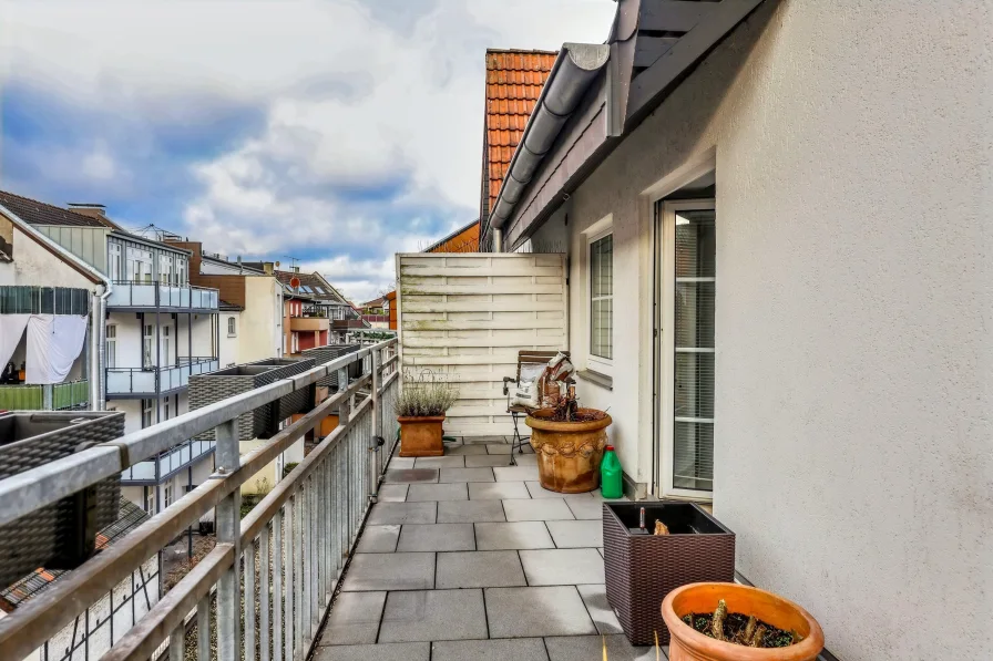 rd. 10 m²  große Dachterrasse zum Innenhof im 3. OG