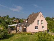 Seitenansicht mit Blick auf die Terrasse