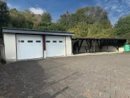 Doppelgarage und Carport