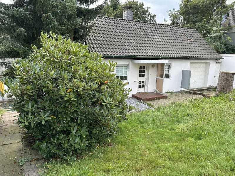 Ein erster Blick. - Haus kaufen in Velbert - Generationenwohnen! Zwei Häuser auf einem Grundstück!