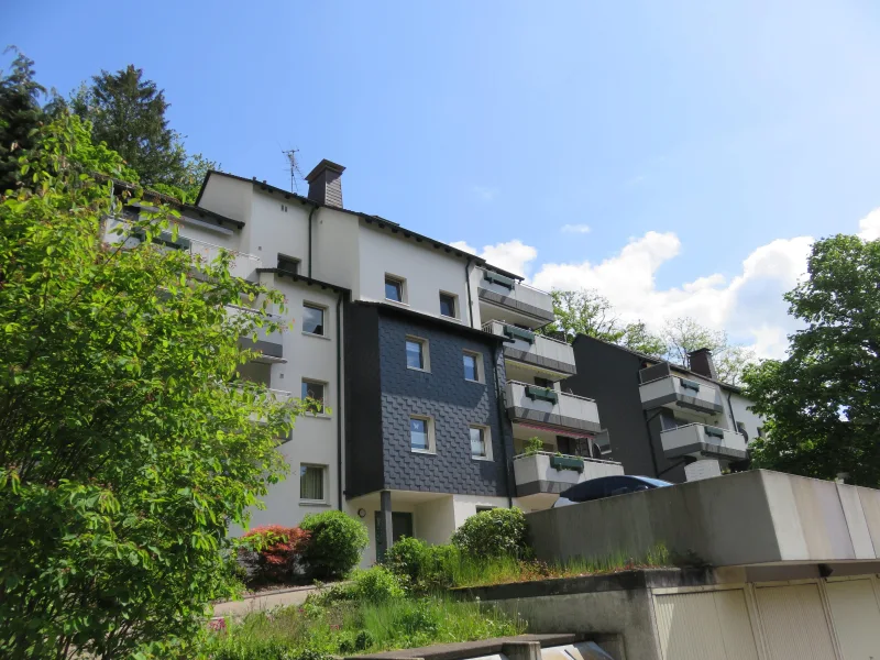 Ein erster Blick zur Sommerzeit. - Wohnung kaufen in Velbert - Dachgeschosswohnung mit Weitblick. Garage Inclusive!