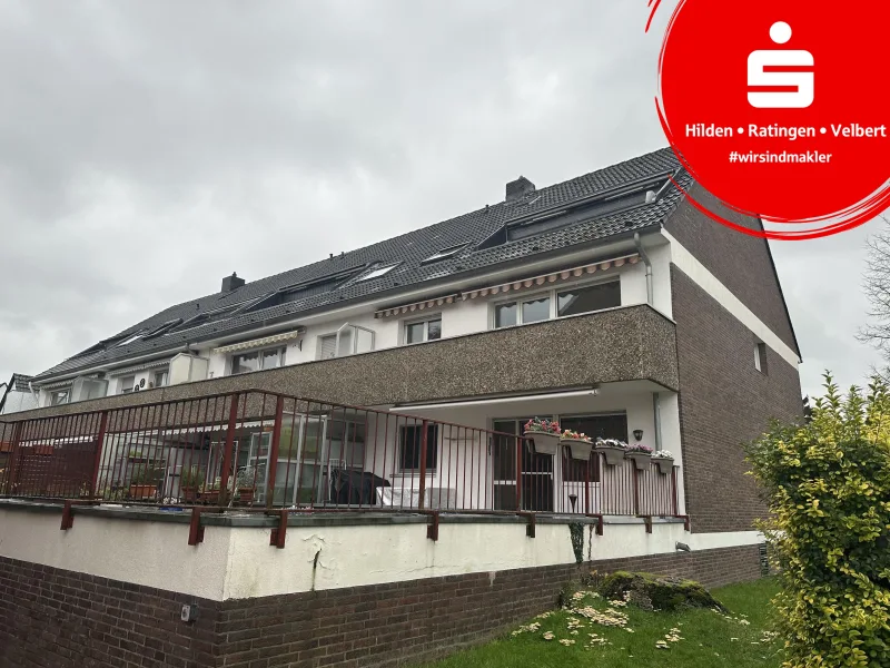 Haus Rückansicht - Wohnung kaufen in Ratingen - !!! 3-Zimmer Wohnung mit Tiefgaragenstellplatz und Balkon!!!