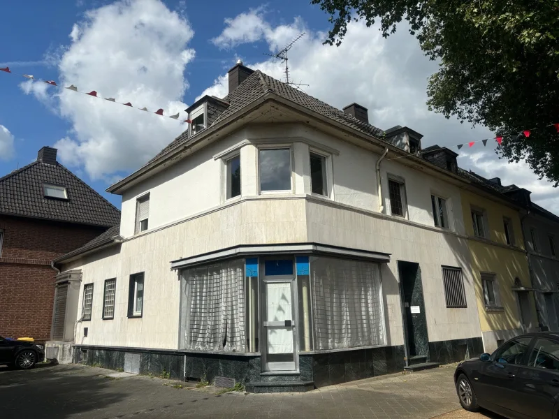 Ansicht - Büro/Praxis kaufen in Viersen - Wohnhaus mit Ladenlokal und Gewerbeflächen