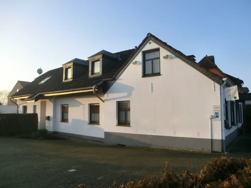 Außenansicht - Gastgewerbe/Hotel kaufen in Issum - Pension mit privater Wohnung und Garage