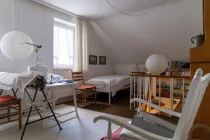 Schlafzimmer 1.OG links zur EG Wohnung