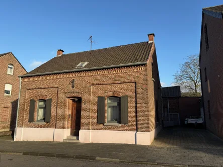  - Haus kaufen in Schwalmtal - Freistehendes Einfamilienhaus mit Garage