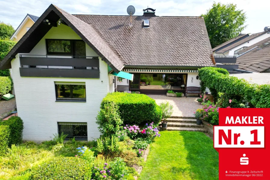 Rückansicht - Haus kaufen in Leverkusen - Ein traumhaftes Anwesen mit Anschluss an Wald und Wiese 