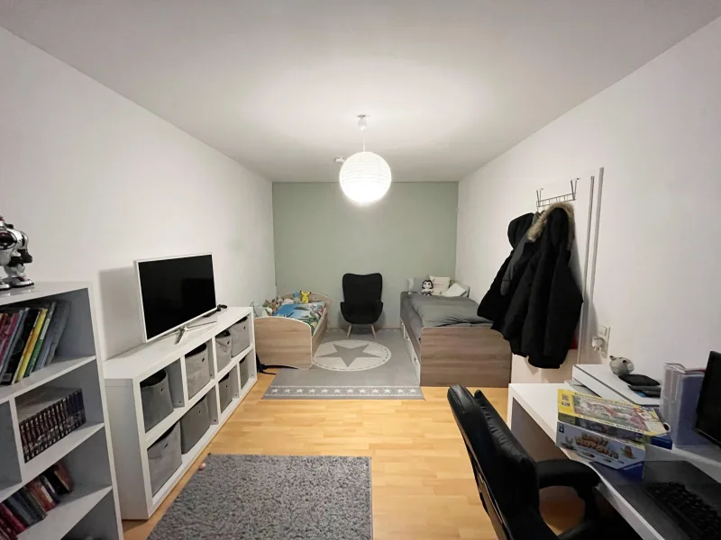 Schlafzimmer 4