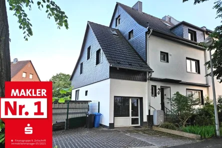 Außenansicht - Haus kaufen in Leverkusen - Charmante Doppelhaushälfte mit viel Platz