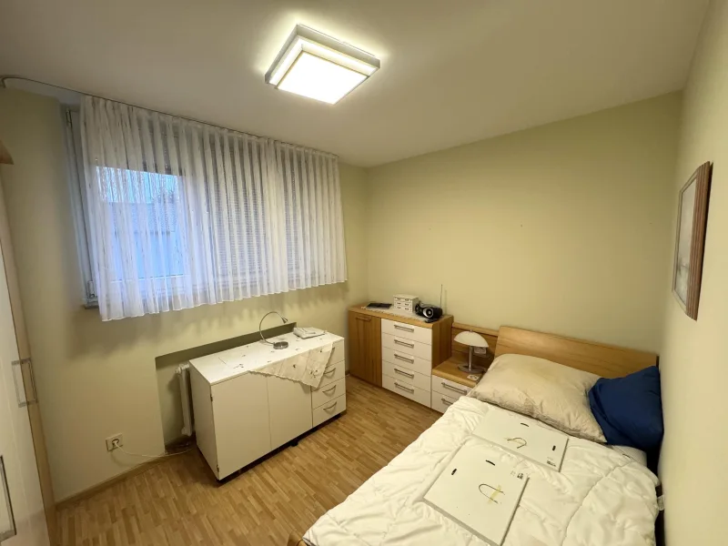 Schlafzimmer 2 OG