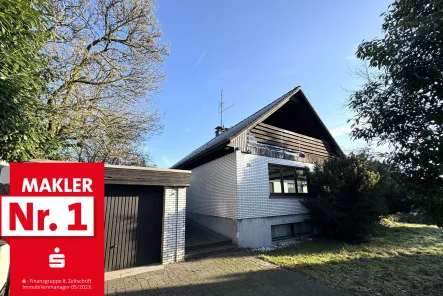 Außenansicht - Haus kaufen in Leverkusen - Großes freistehendes Einfamilienhaus in ländlicher Lage