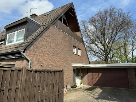 1 - Haus kaufen in Kaarst - Zwangsversteigerung! Zweifamilienhaus mit großem Grundstück