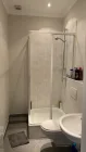 Gäste-WC mit Dusche