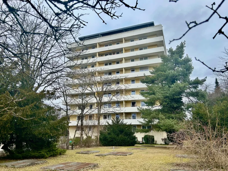 Blick zur Wohnung im 7. OG - Wohnung kaufen in München - Attraktives Senioren-Apartment nähe Wettersteinplatz!