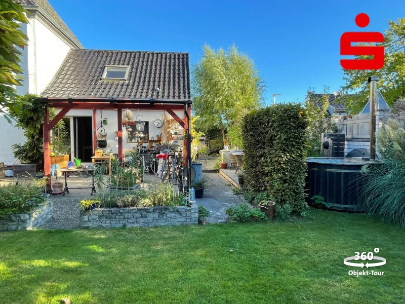 Rückansicht - Haus kaufen in Straelen - Gemütliches Heim mit hübschem Garten und besonderer Raumaufteilung!