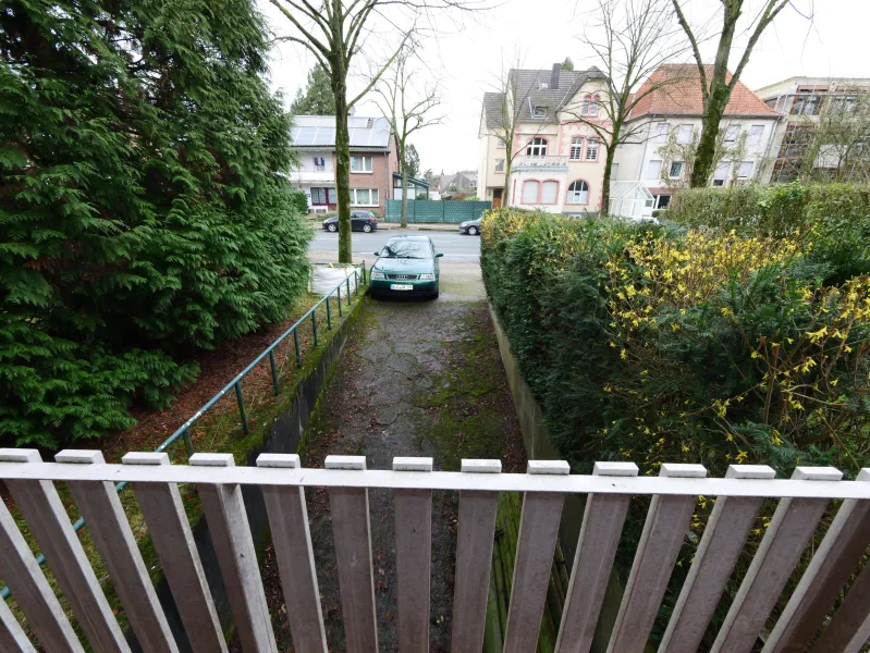 Ausblick Balkon Straßenseite