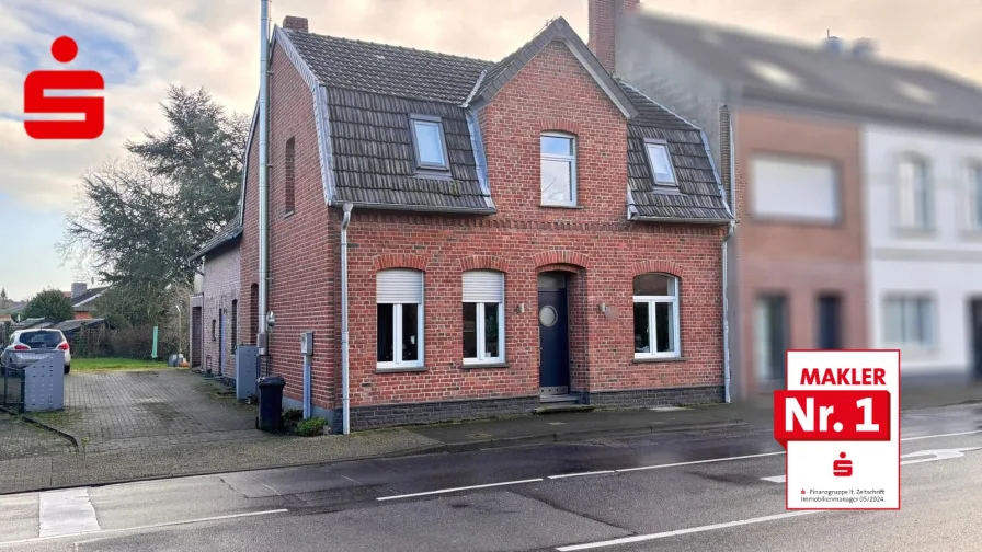 Hausansicht - Haus kaufen in Uedem - Kernsaniertes Haus mit Charme und Platz für eine Familie!