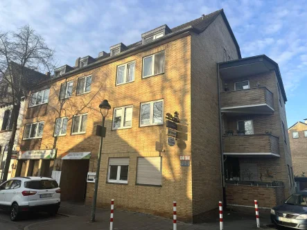 Frontansicht - Haus kaufen in Düsseldorf - Attraktives Mehrfamilienhaus in beliebter Lage von Düsseldorf-Benrath