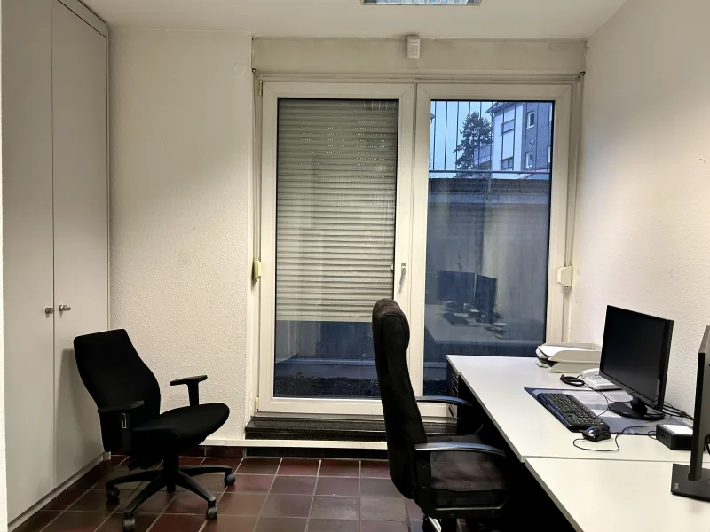 Büro Untergeschoss