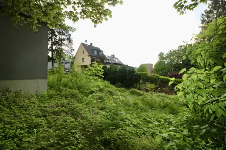 Nord-/Ostansicht - Grundstück kaufen in Solingen - Baugrundstück in zentraler Wohnlage von Solingen-Wald