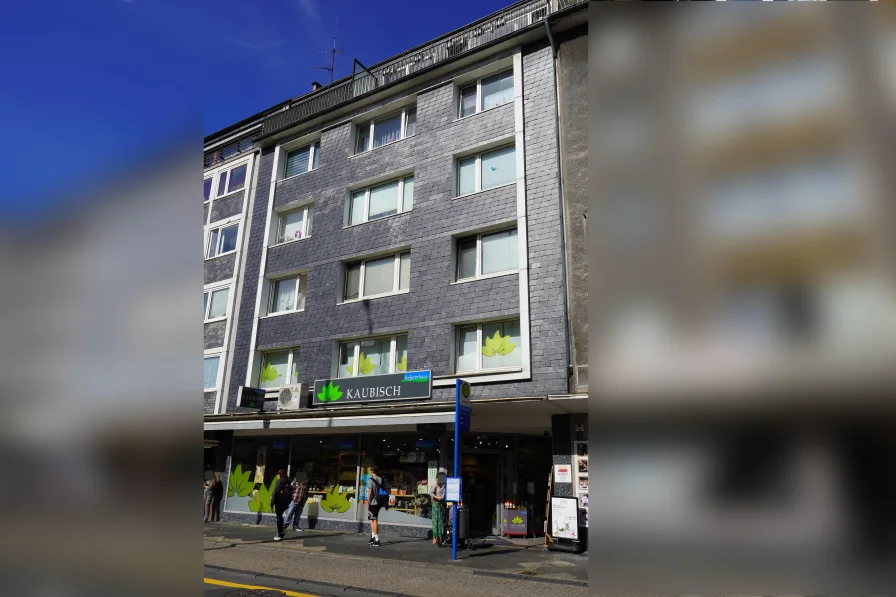 Titelbild - Haus kaufen in Wuppertal - Lukrative KapitalanlageMehrfamilienhaus in Barmen