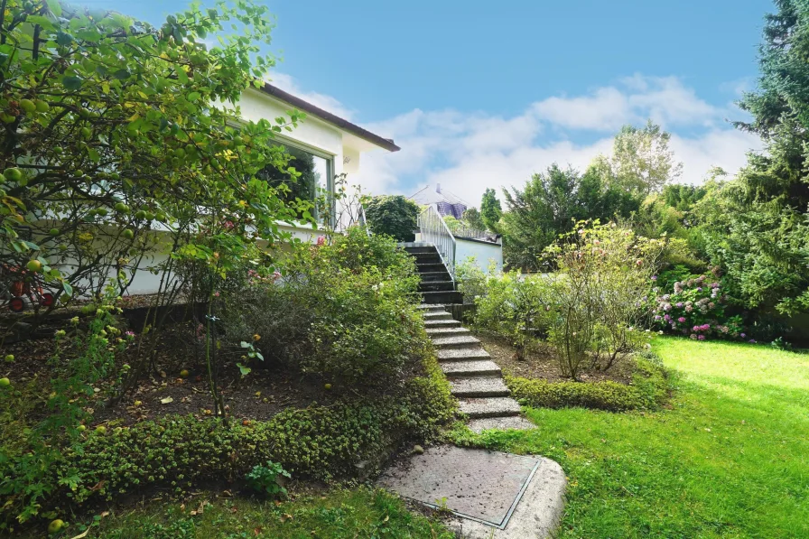 Treppe zum Garten