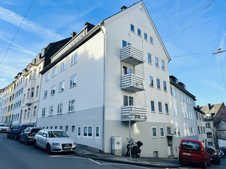 Titelbild - Wohnung kaufen in Wuppertal - Solide Kapitalanlage in gepflegtem Mehrfamilienhaus