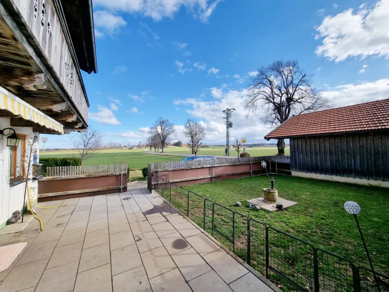 Südterrasse mit Carport