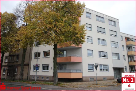 Straßenansicht - Wohnung kaufen in Herne - Wohnen im GrünenEigentumswohnungmit Balkon und Garage