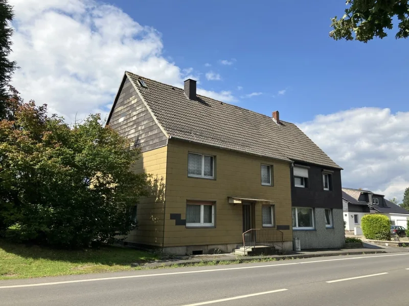 Ansicht  - Haus kaufen in Unna - Ehemalige Hofstelle - Einfamilienhaus mit Scheune