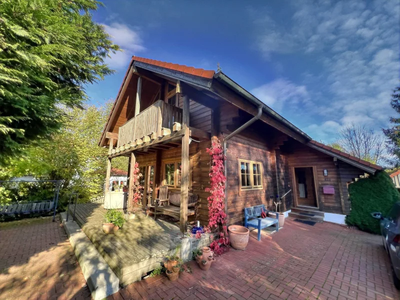 Außenansicht - Haus kaufen in Menden - Gepflegtes Vollholzhaus in ruhiger Lage von Bösperde