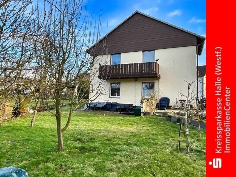 Gartensicht - Haus kaufen in Borgholzhausen - Mit Phantasie und Geschick zum neuen Eigenheim. Zweifamilienhaus in Borgholzhausen: