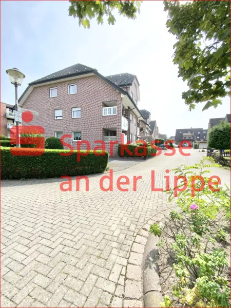 6-Familienhaus in beliebter Wohnlage - Wohnung kaufen in Selm - EIGENER LOGENPLATZ GEWÜNSCHT? MODERNE ETW MIT LOGGIA U. GARAGE!