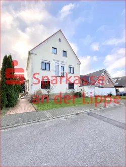 Altbau mit Charme..... - Haus kaufen in Selm - CHARMANTER ALTBAU MIT 3 WE IN BEGEHRTER WOHNLAGE!