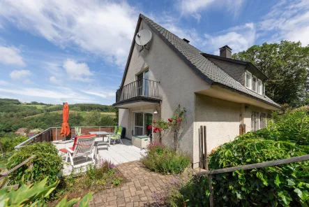 Außenansicht - Haus kaufen in Ennepetal - Charmantes Einfamilienhaus mit großem Grundstück und eigenem Wald in ruhiger Außenlage