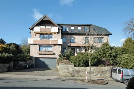 Ansicht - Wohnung kaufen in Wetter - Eigentumswohnung mit Terrasse und Garage im Souterrain eines Fünf-Familienhauses in Wetter-Volmarstein