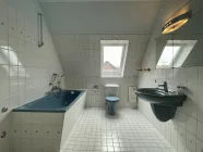 Badezimmer im Dachgeschoss