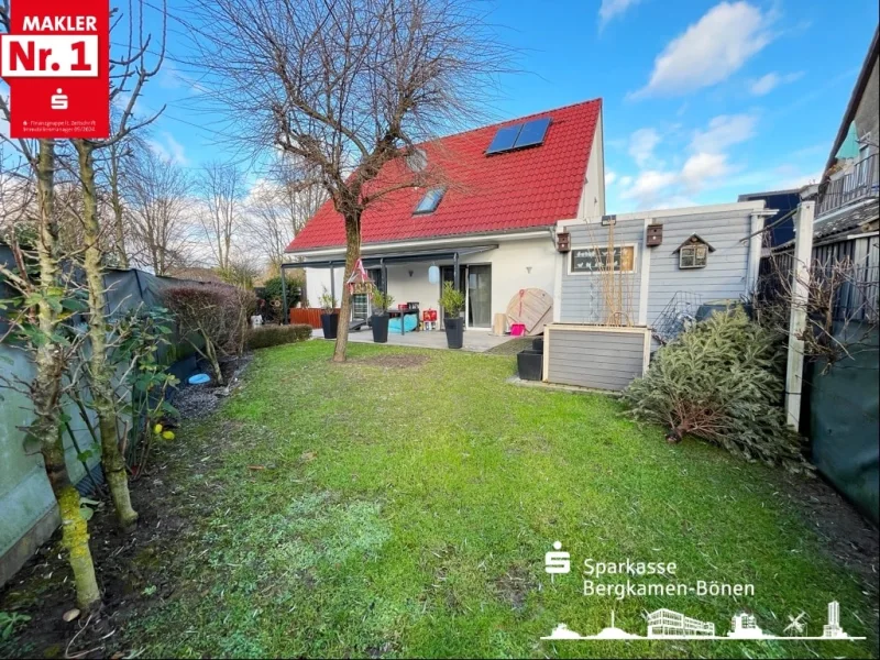 Gartenansicht - Haus kaufen in Bönen - Familienfreundliches, junges KFW-70-Haus in Bönen