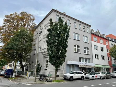 Vorder-/Seitenansicht - Zinshaus/Renditeobjekt kaufen in Dortmund - Erstklassige Lage im Saarlandviertel...