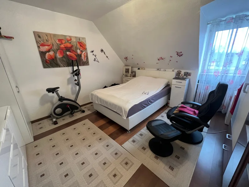 Schlafzimmer Wohnung DG