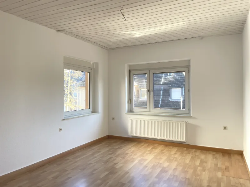 Wohnzimmer - Wohnung kaufen in Schwerte - Zentrumsnahe 2-Zimmerwohnung mit Carport 