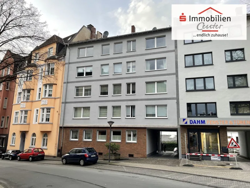 Straßenansicht - Zinshaus/Renditeobjekt kaufen in Hagen - Ansprechendes 9-Familienhaus mit Balkonen in zentraler Wohnlage von Hagen-Altenhagen