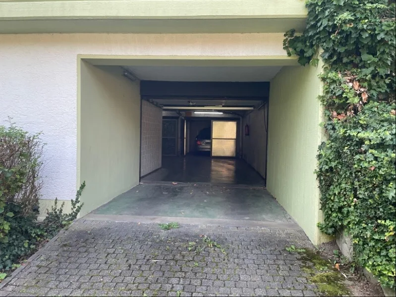 Garagenzufahrt