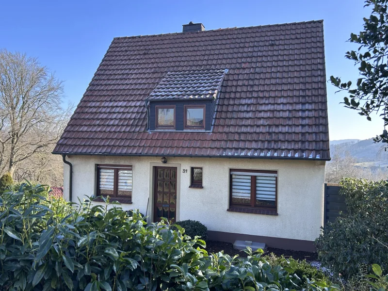 Ansicht vorne - Haus kaufen in Schalksmühle - Eigenheim mit Charme