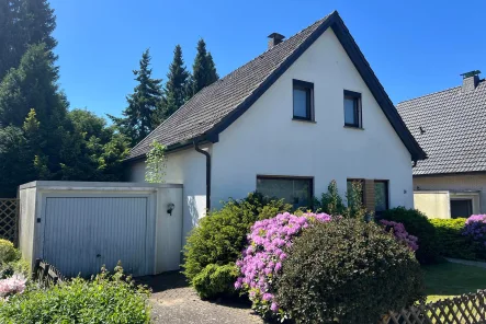  - Haus kaufen in Herford - Ein "Zuhäuschen" für kreative Renovierer mit Gartenliebe!